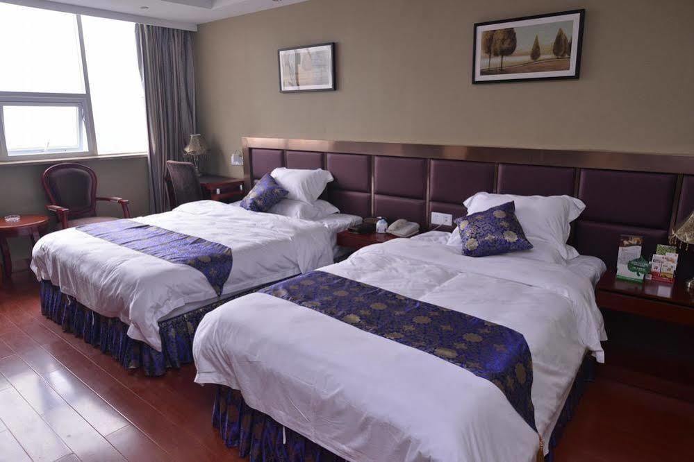 Chongqing Xinhao Theme Hotel ภายนอก รูปภาพ